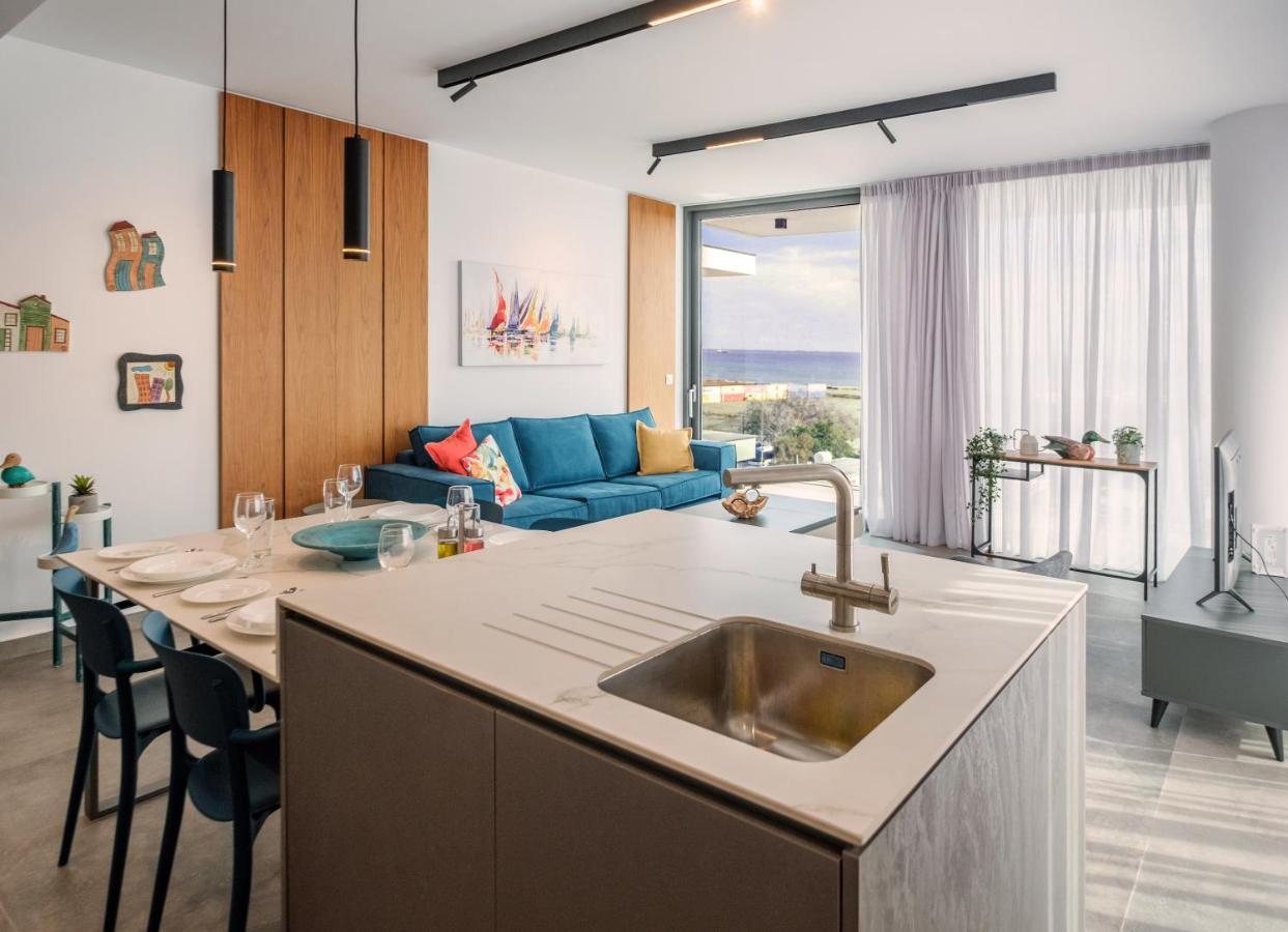 Gaia Seaview Apartment 1 Larnaca Extérieur photo
